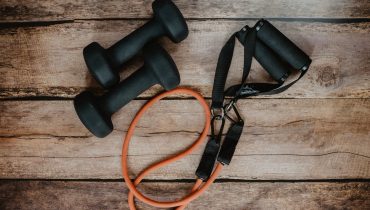 The Ultimate Guide to Using Resistance Bands: A Comprehensive Approach to Fitness